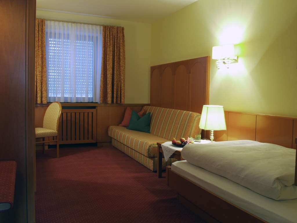 Akzent Hotel Restaurant Altdorfer Hof Вайнгартен Стая снимка