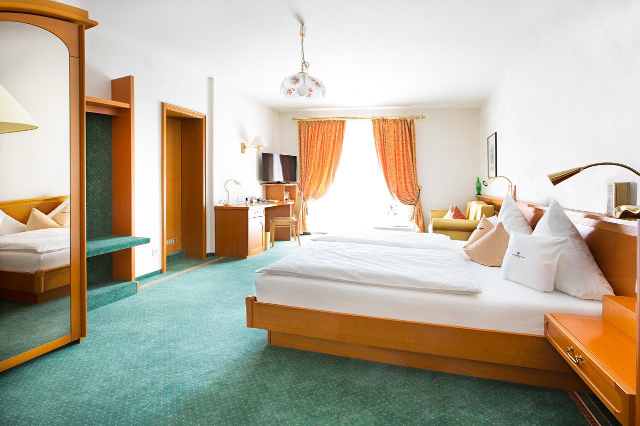Akzent Hotel Restaurant Altdorfer Hof Вайнгартен Екстериор снимка
